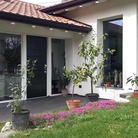 فندق مبيت وإفطار Casa Olivia *