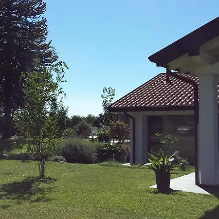 Casa Olivia فندق مبيت وإفطار تيرناتي